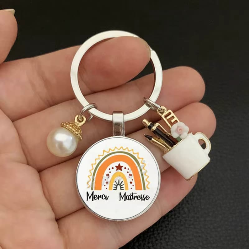 Modeschmuck Schlüsselanhänger aus gewölbtem Glas, französisches „Danke“, Lehrer-Geschenk mit Regenbogenmuster