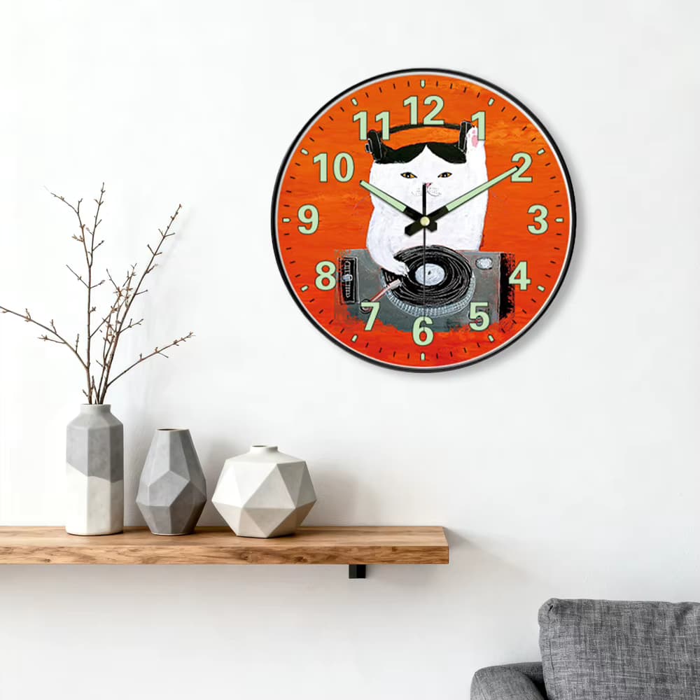 Rote leuchtende Wanduhr, Cartoon-Katze, geräuschlos, nicht tickend, Nachtlichtuhr, Vintage-Wanduhr für Wohnzimmer, Schlafzimmer, Heimdekoration