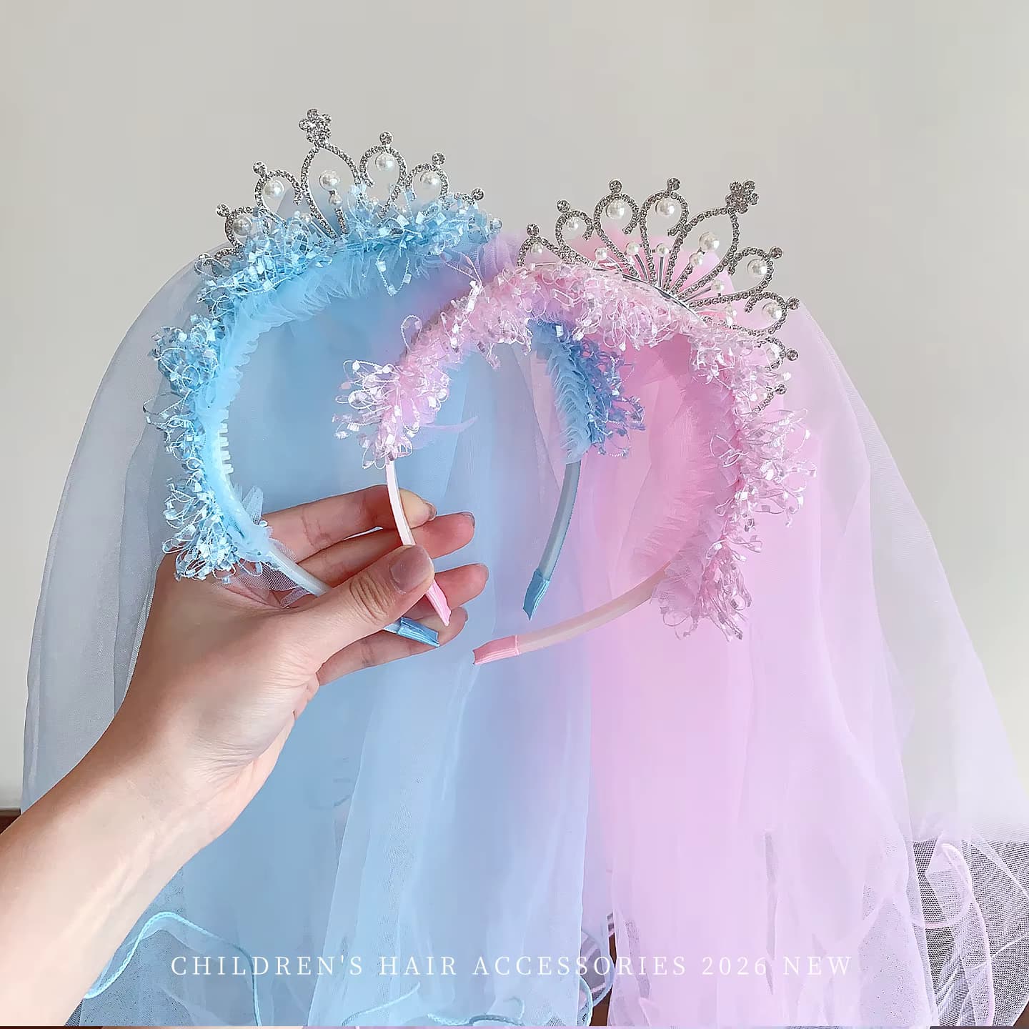 Prinzessinnen-Tiara mit Schleier, Rosa Tüll-Kristall-Perlen-Krone, Schonender Haarreif für Mädchen, Kleinkinder und Kinder, Geburtstagsparty-Blumenreif