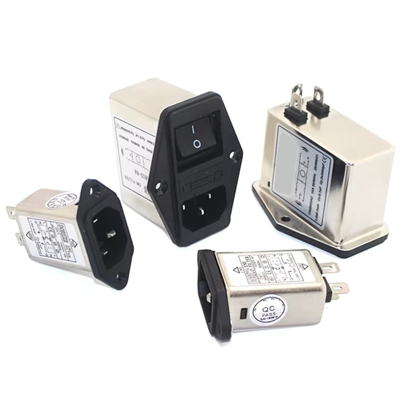 1 Stück Schwarzer IEC320 C13 C14 EMI Anti-Interferenz-Filterstecker 6A 10A Stromreiniger-Schaltersteckdose für Gamer-Lautsprecher