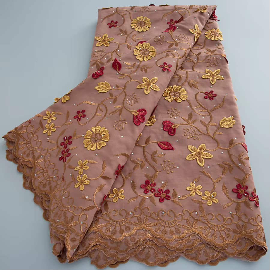 Baumwoll-Spitzenstoff Afrikanischer Schweizer Voile-Spitzenstoff Gold-Rot Blumenstickerei-Spitze mit Strass für Damen-Partykleider