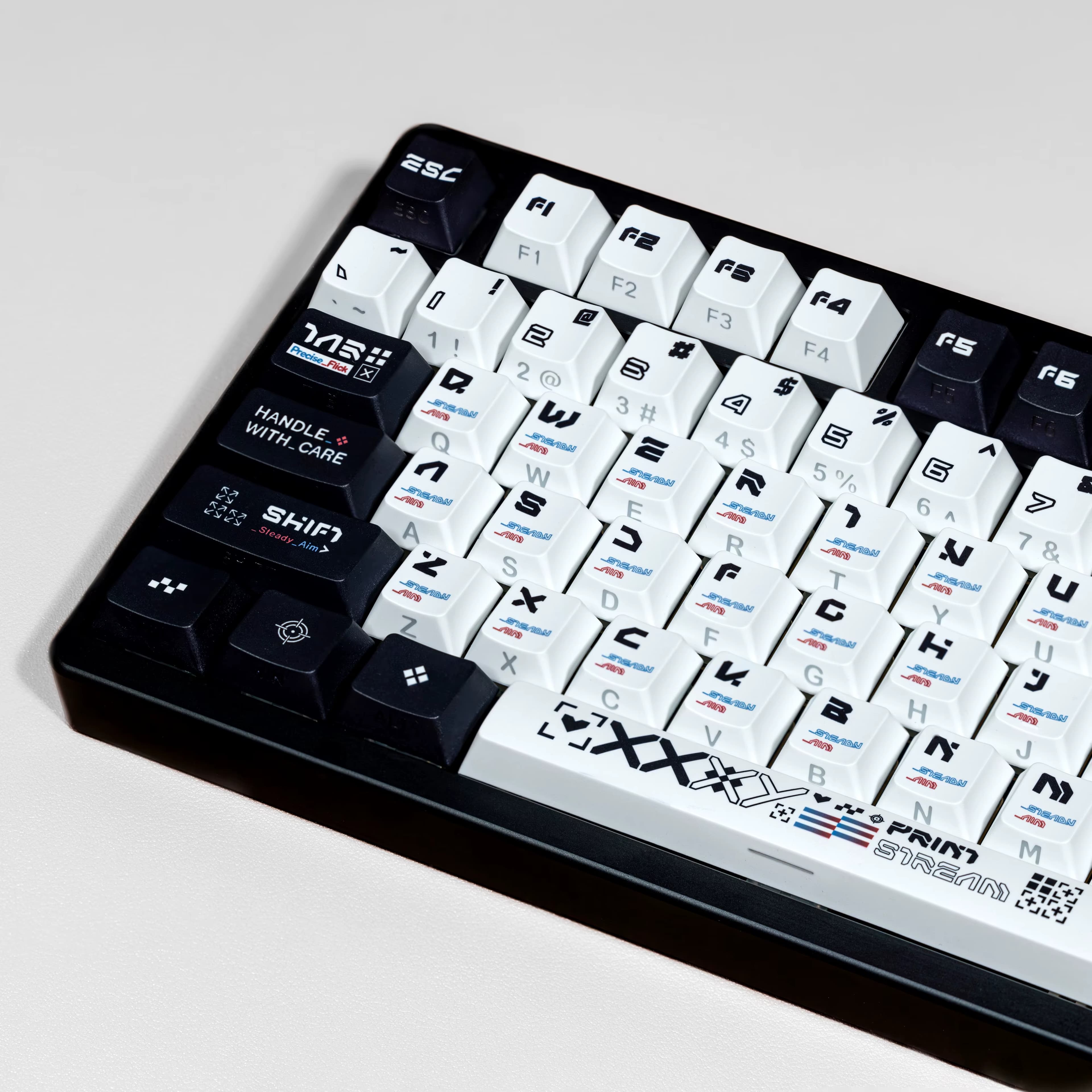 Doppeldruck-Tastenkappen-Set mit CS GO-Motiv, PBT-Kirschprofil, 131 Tasten, ISO-Layout, kompatibel mit mechanischen Tastaturen