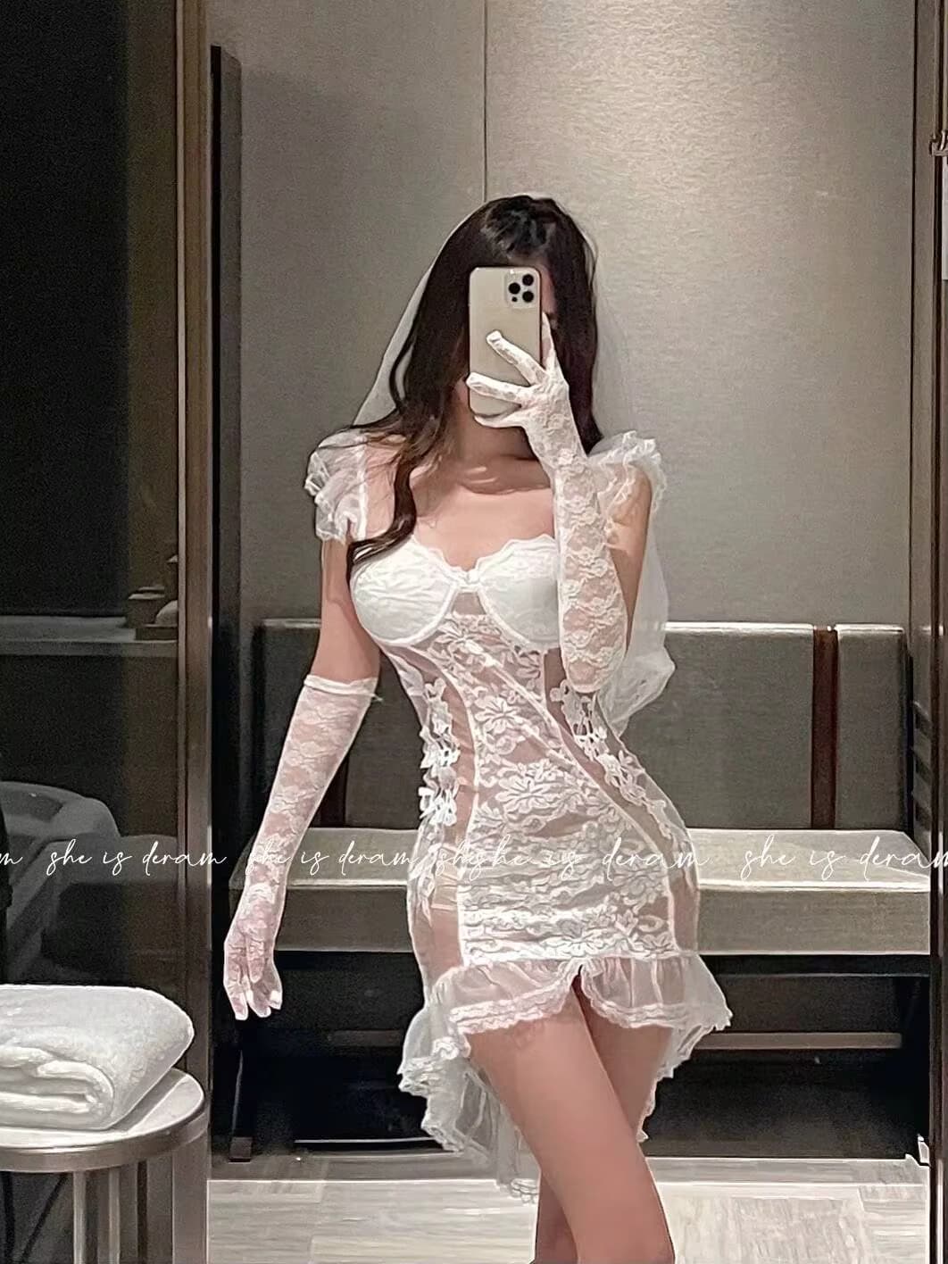Exotisches Cosplay-Brautkleid Dünnes Spitzen-Netz Transparentes Hochzeitskleid Heißes Sexy Mini-Kleid-Set Modische Uniform-Tops IX52