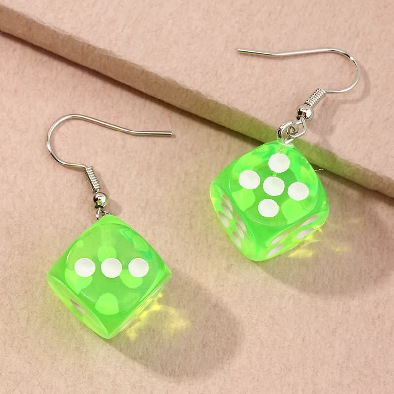 Bunte Acryl 3D Würfel-Ohrringe Niedliche Cartoon Geometrische Hängeohrringe für Damen Schmuck