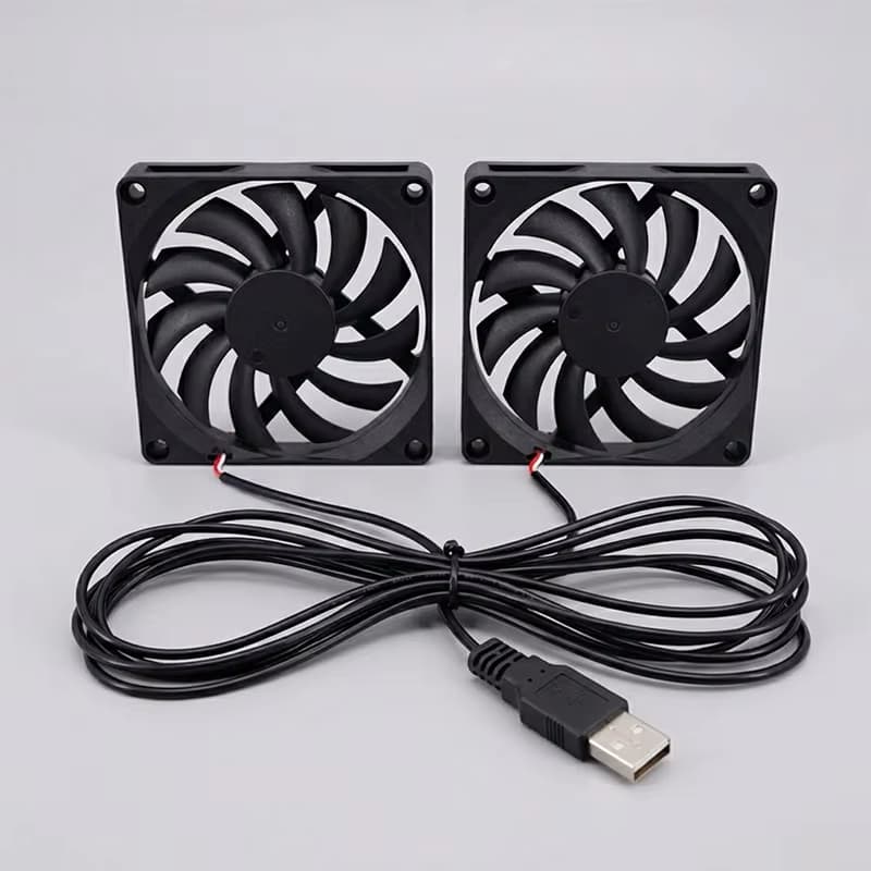 2-in-1 Schwarz 8CM 10mm 8010 5V USB-betriebener Öllager-Computer-Gehäuselüfter 2 Stück 2-Wege-Lüfter 5V 1900RPM