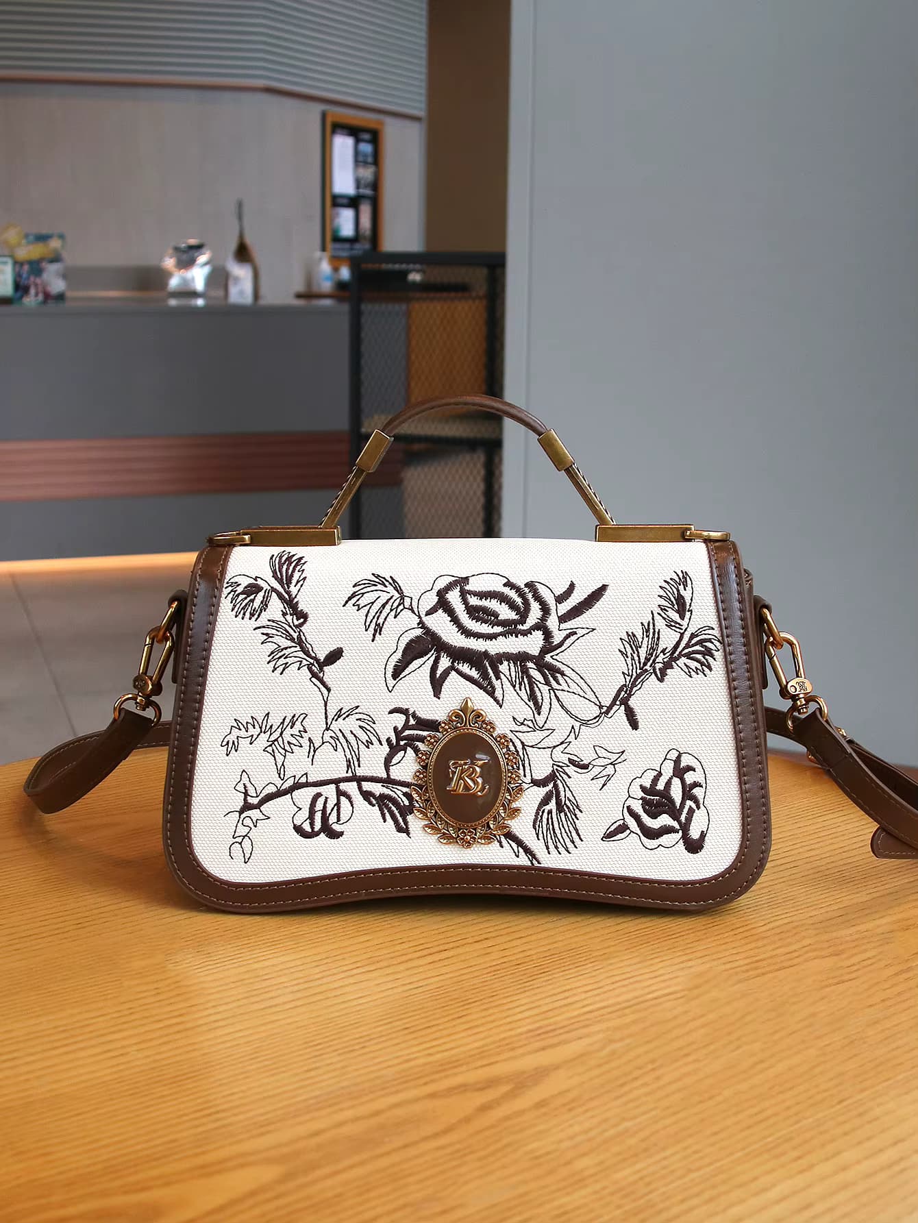 2026 Modische Neue Luxus-Handtasche Hochwertige Elegante Handtasche mit Westlichem Stickerei-Design und Hochwertiger Hardware