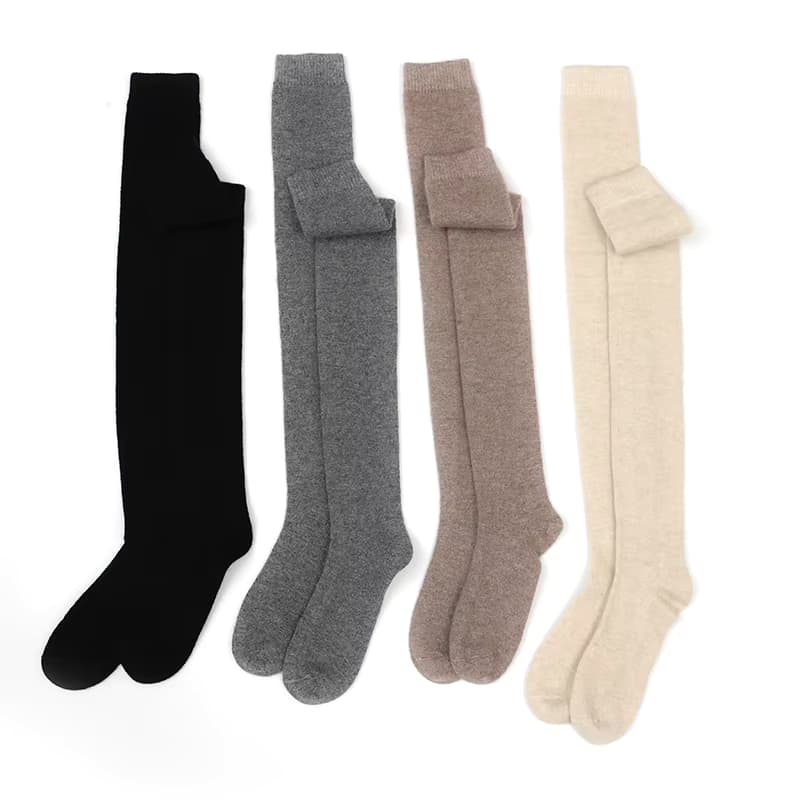 Hohe Röhrensocken aus reinem Kaschmir für Damen, High-End-Socken, Herbst- und Winter-Overknee-Socken mit Fleece-Futter, verdickter warmer Wolle