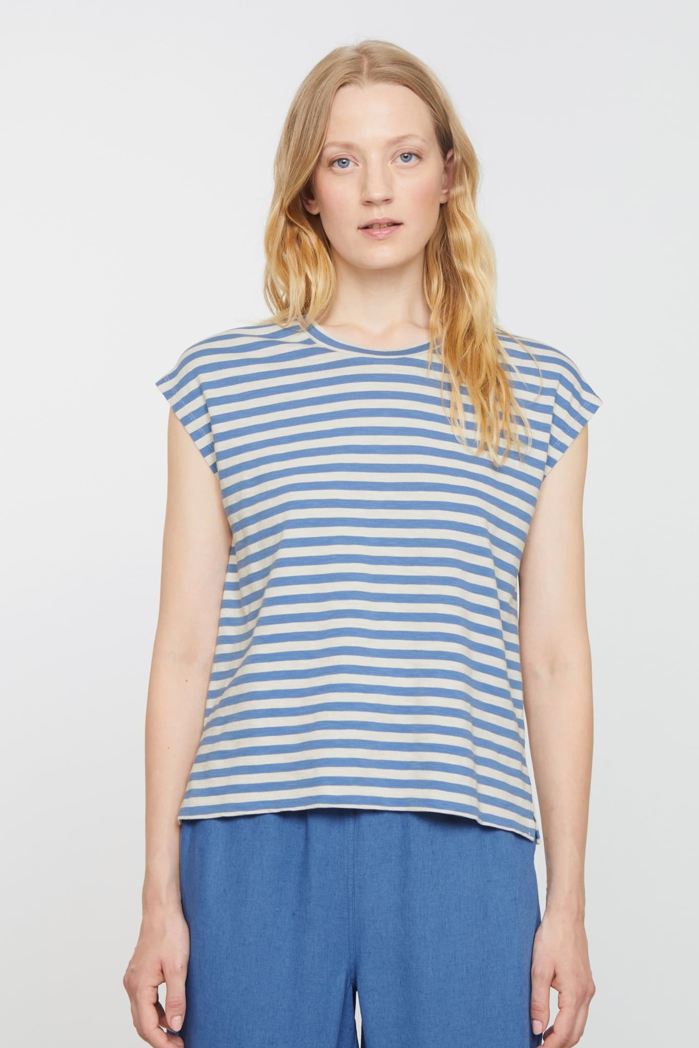 Recolution womens vegan T-Shirt Zinnia Stripes Electric Blue