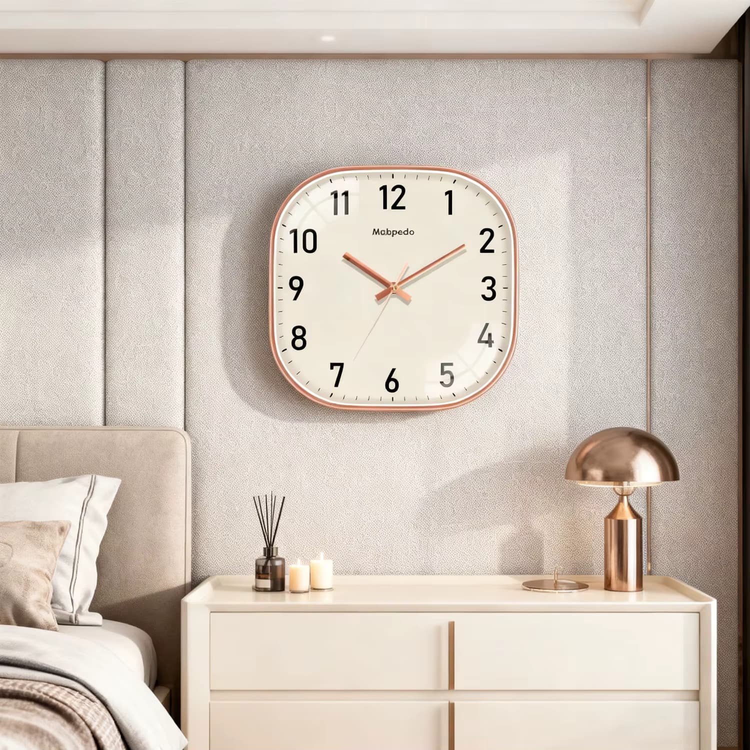 Quadratische Quarz-Wanduhr, elegantes beiges Zifferblatt, klares Schwarz, digitale moderne Dekoration für Zuhause, Büro, einfacher Stil, präzise Timing-Uhr