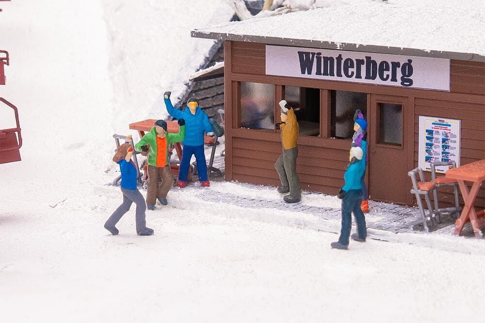 Apres-Ski-Feiernde. Angebot von Modellbau-Universe - die Adresse für Modellbau.